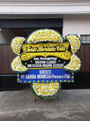 Papan Bunga Duka di Karanganyar Gunung