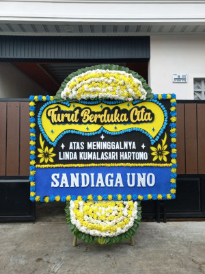 Papan Bunga Duka di Karanganyar Gunung